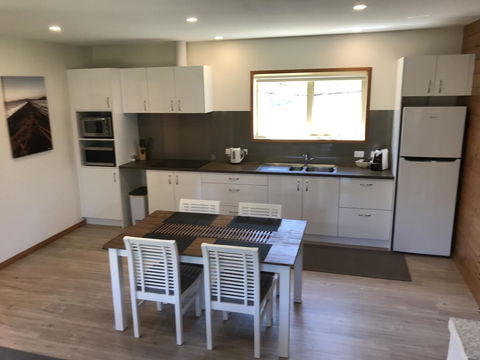 Loma Cottages - Accommodation Daintree 0
