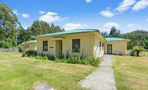 Giants Table And Cottages - Accommodation Daintree 13