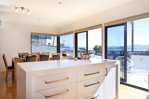 Sandy Bay Waterfront Home - Accommodation Daintree 20