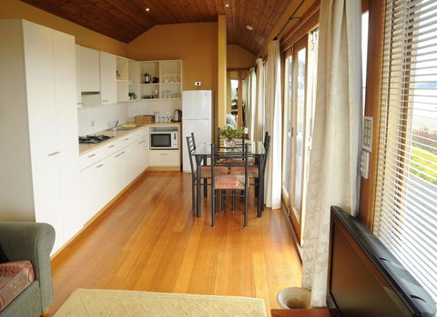 The Boat Shed - Accommodation Daintree 7