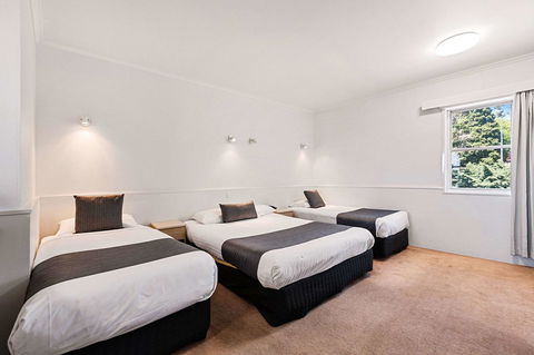 Coach House Launceston - Accommodation Daintree 14