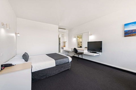 Coach House Launceston - Accommodation Daintree 17