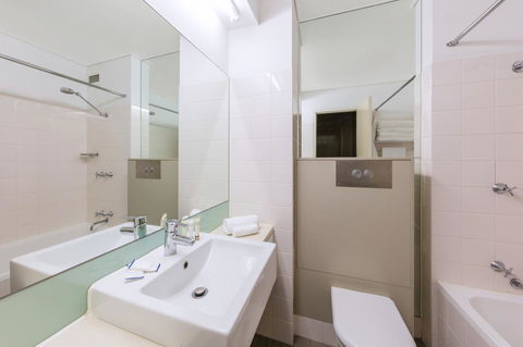 Best Western Plus Launceston - Accommodation Daintree 10