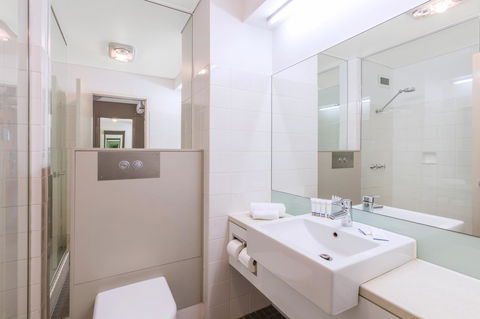 Best Western Plus Launceston - Accommodation Daintree 4