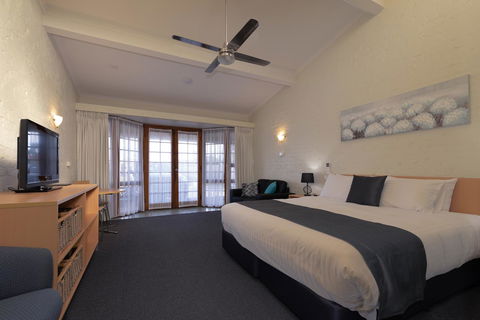 Barclay Motor Inn - Accommodation Daintree 1