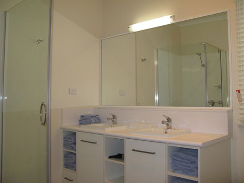 Barclay Motor Inn - Accommodation Daintree 36