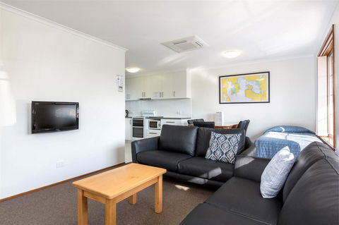 Riverfront Motel & Villas - Accommodation Daintree 17