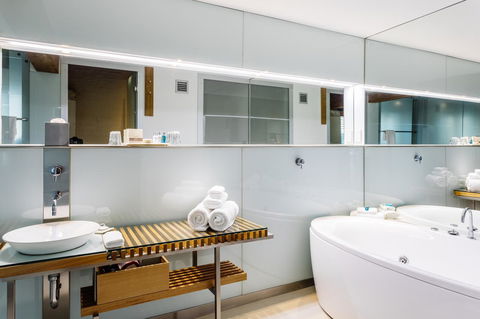 The Henry Jones Art Hotel - Accommodation Daintree 41
