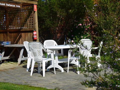 Castaway Holiday Apartments - Accommodation Daintree 29