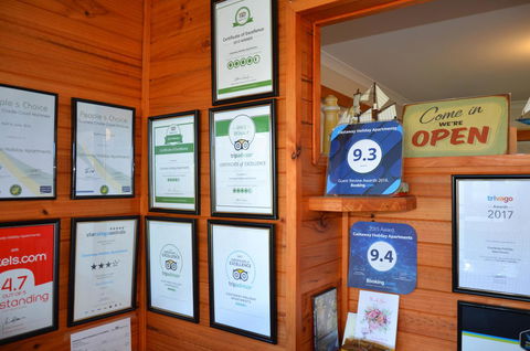 Castaway Holiday Apartments - Accommodation Daintree 16