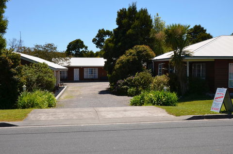 Castaway Holiday Apartments - Accommodation Daintree 24