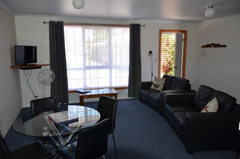 Castaway Holiday Apartments - Accommodation Daintree 27