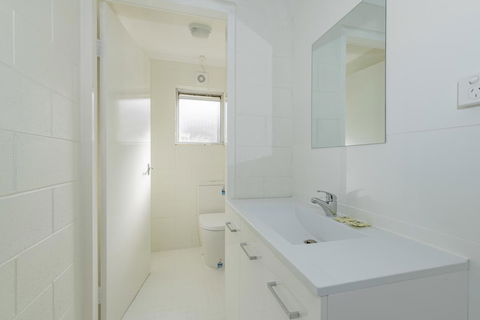 4 Bedroom House - Hobart CBD - Free Parking - Free WIFI - Accommodation Daintree 24