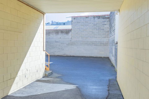 4 Bedroom House - Hobart CBD - Free Parking - Free WIFI - Accommodation Daintree 26