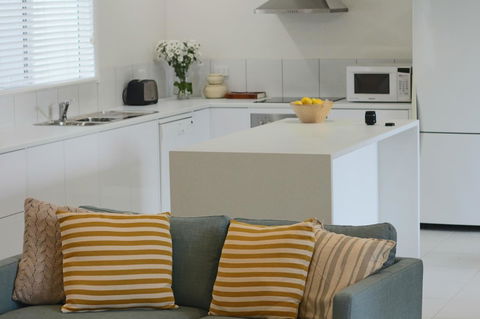 Sisters Beach Paradise - Accommodation Daintree 5