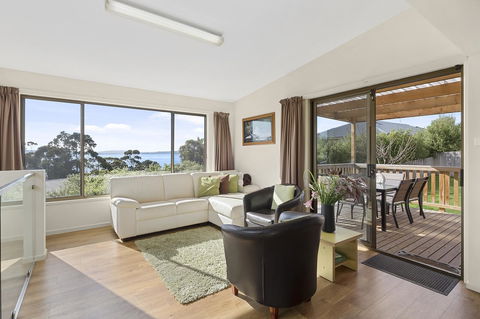 Mirramar House - Accommodation Daintree 4