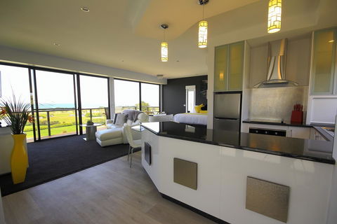 Horizon Deluxe Apartments - Accommodation Daintree 3