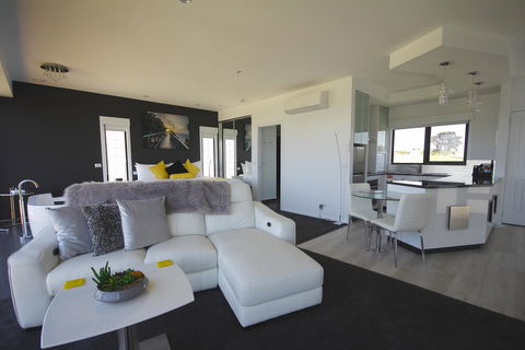 Horizon Deluxe Apartments - Accommodation Daintree 1