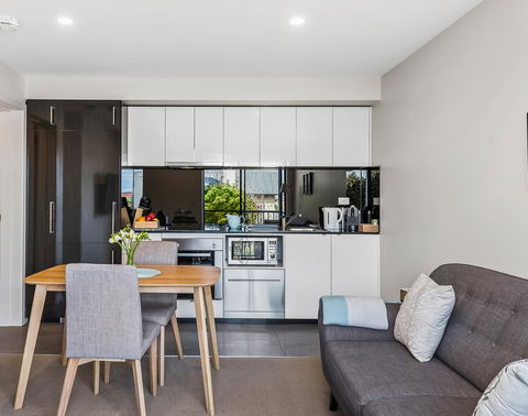 110 Hampden Apartments - Accommodation Daintree 14