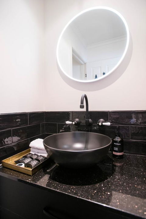 Battery Point Boutique Accommodation - Accommodation Daintree 23