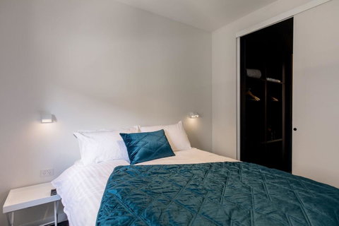 105 Mac Unique Apartments - Accommodation Daintree 16