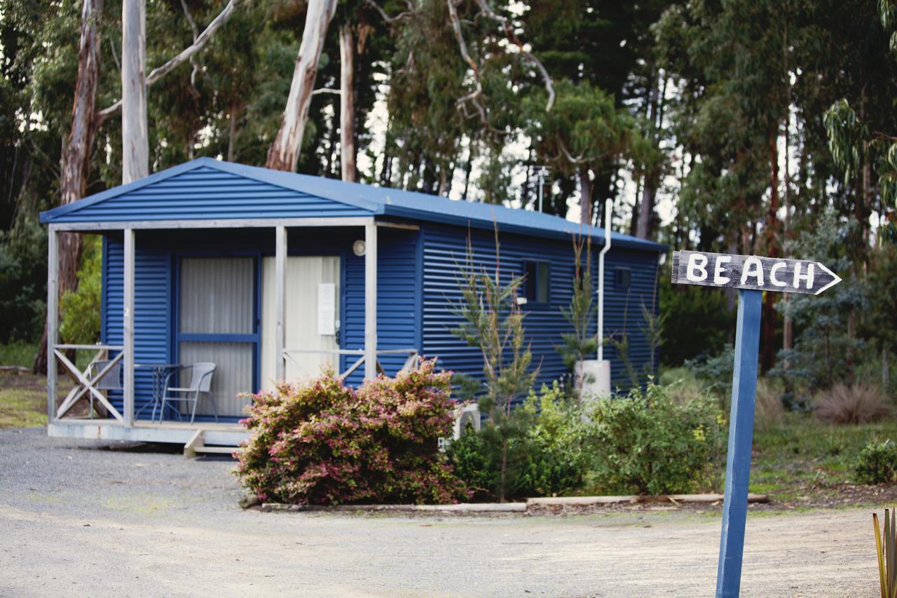 Seven Mile Beach TAS Accommodation Daintree