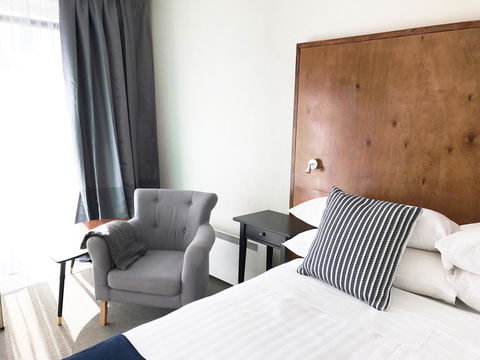 The Waterfront Wynyard - Accommodation Daintree 25