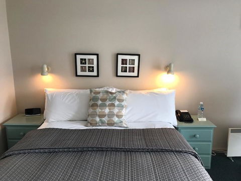 The Waterfront Wynyard - Accommodation Daintree 29