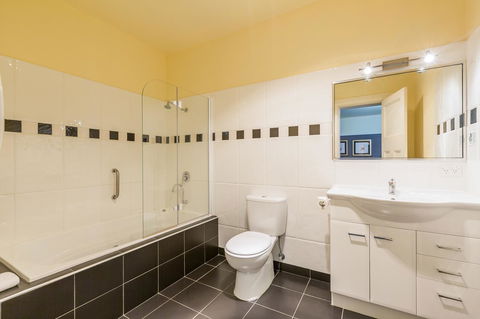 Graham Apartments - Accommodation Daintree 36