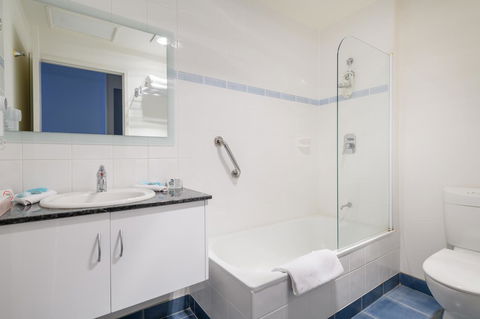 Mayfair Plaza Motel And Apartments - Accommodation Daintree 8