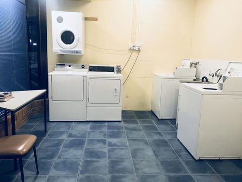 Mayfair Plaza Motel And Apartments - Accommodation Daintree 5