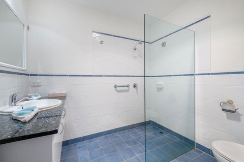 Mayfair Plaza Motel And Apartments - Accommodation Daintree 9