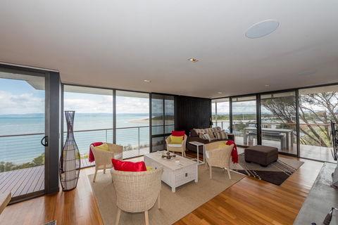 Cocktails With A View - Accommodation Daintree 2