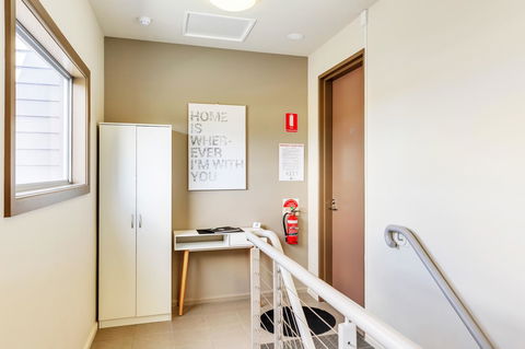 Bellerive Marina View Apartments NO 27 - Accommodation Daintree 18