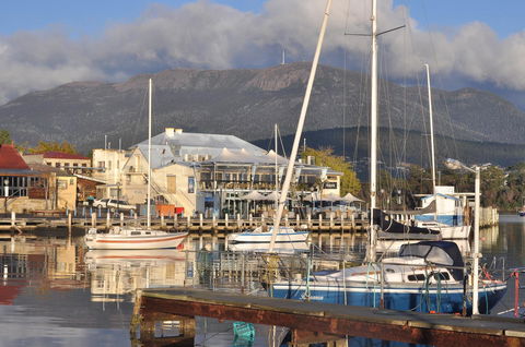 Bellerive Marina View Apartments NO 27 - Accommodation Daintree 23