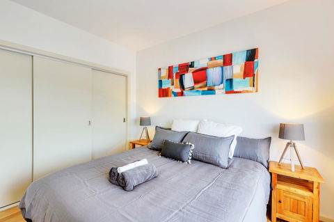 Bellerive Marina View Apartments NO 27 - Accommodation Daintree 5