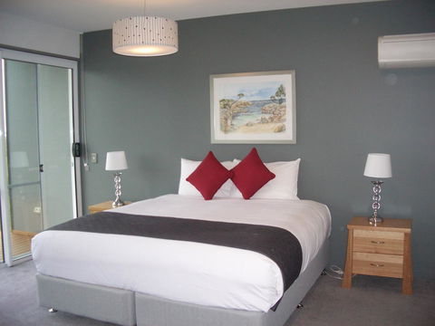 Pelican Point Sanctuary - Accommodation Daintree 33