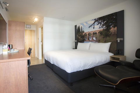 Hotel Launceston - Accommodation Daintree 1