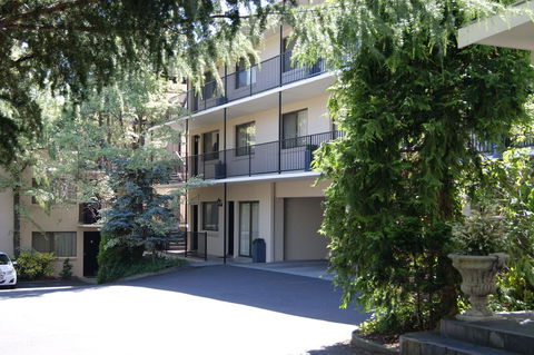 Grosvenor Court Apartments - Accommodation Daintree 0