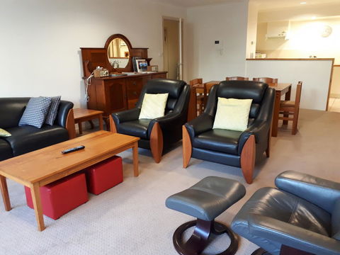 Jenatt Apartments Salamanca - Accommodation Daintree 13
