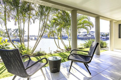 NewPort Dream Quiet Island - No Party - Accommodation Daintree 1