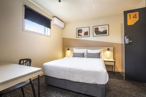 Nightcap At Manhattan Hotel - Accommodation Daintree 3
