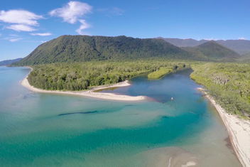 Noah Creek Eco Huts with Accommodation Daintree