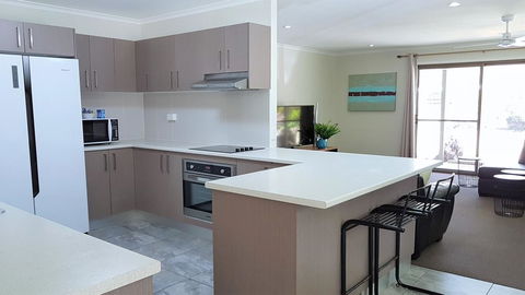Noosa North Shore Retreat - Accommodation Daintree 3