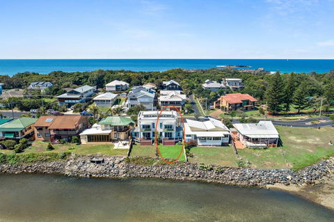 Nosie 1 - Sawtell, NSW - Accommodation Daintree 3
