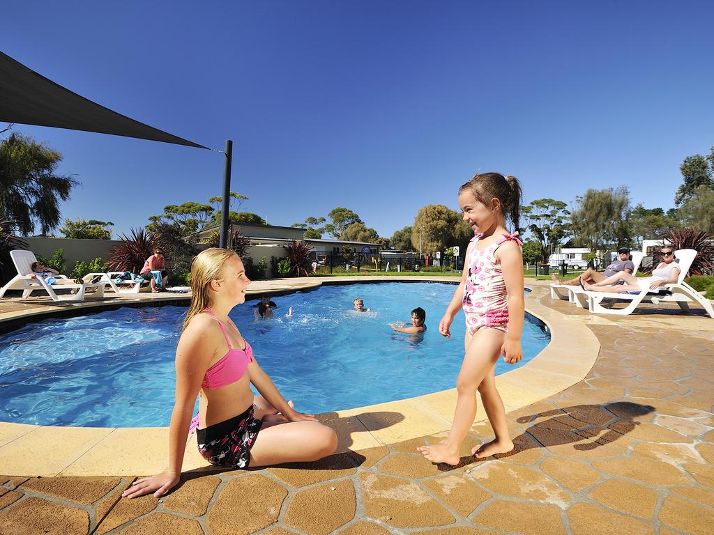 Lakes Entrance VIC Accommodation Daintree