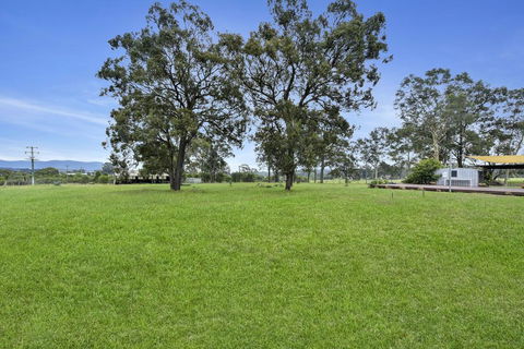 Nulkaba Escape, Super Central, Walk To Zoo, Short Drive To Potters + Wineries - Accommodation Daintree 3