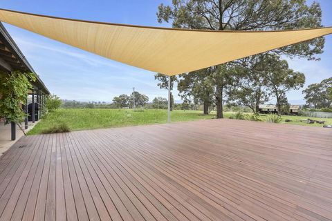 Nulkaba Escape, Super Central, Walk To Zoo, Short Drive To Potters + Wineries - Accommodation Daintree 2