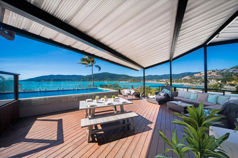 Oasis On Oceanview - Airlie Beach - Accommodation Daintree 1