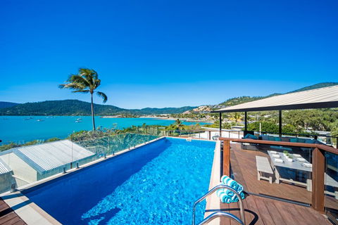 Oasis On Oceanview - Airlie Beach - Accommodation Daintree 0